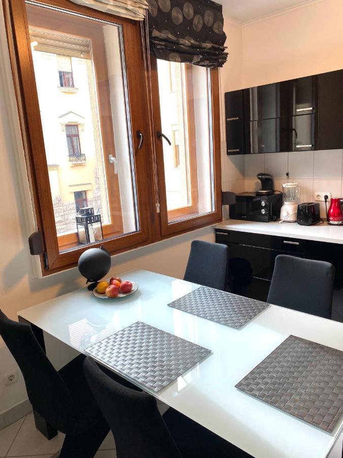 Budapest Heart By Gozsdu Apartment Exterior photo
